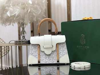 Goyard Saigon White Size 21 × 14 × 9 cm