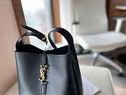 Le 5 a 7 Soft Small Hobo Bag In Smooth Leather Black 23x22x8cm - 4