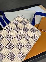 Louis Vuitton LV Clemence Wallet White 19.5x9x11.5cm - 5