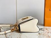 Louis Vuitton LV Twist PM White 19x15x9cm - 6