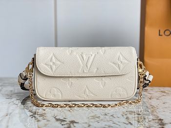 Louis Vuitton LV Ivy White 23.5 x 12 x 4.3 cm