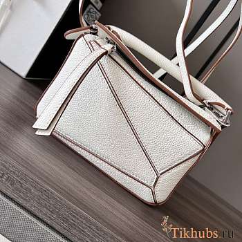 Loewe Mini Puzzle White 18x12.5x8cm