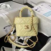 Chanel Small Vanity Case Lambskin bag Yellow 12.5 × 15 × 8 cm - 1