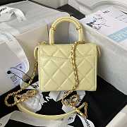 Chanel Small Vanity Case Lambskin bag Yellow 12.5 × 15 × 8 cm - 2