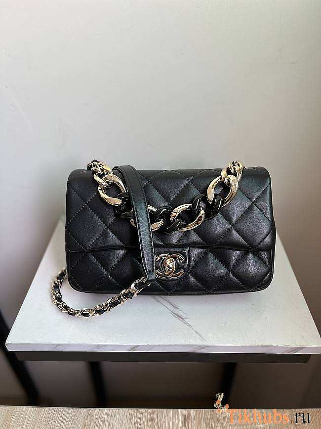 Chanel Flap Bag Lambskin Gold Black 16 × 24 × 6 cm - 1