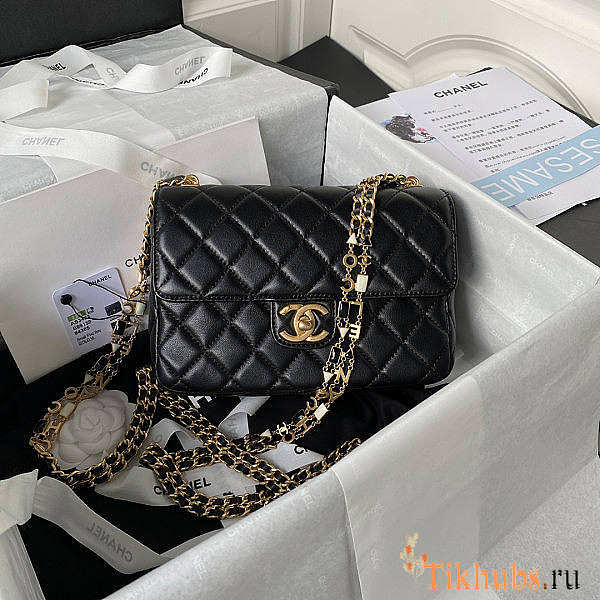 Chanel Small Flap Bag Black Gold Lambskin 20.5x17x6.5cm - 1