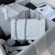 Chanel Medium Flap Bag White Caviar Siver Hardware 25cm - 2