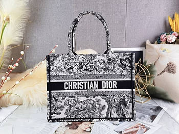 Dior Medium Book Tote Black Toile de Jouy 36x27.5x16.5cm