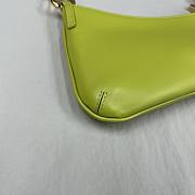 Jacquemus Le Bisou Mousqueton Shoulder Bag Green 26x15x2cm - 5