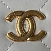 Chanel Vanity Bag Glossy Calfskin Gold White 14x19x8.5cm - 4