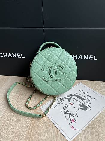 Chanel Small Vanity Case Caviar Gold Light Green 16x16x6.5cm