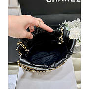 Chanel 22 Mini Handbag Calfskin Gold Black 20x19x6cm - 6