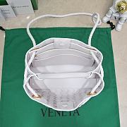 Bottega Veneta Small Andiamo White 25x22x10.5cm - 6