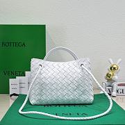 Bottega Veneta Small Andiamo White 25x22x10.5cm - 2