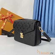 Louis Vuitton LV Pochette Métis Black 25x19x7cm - 4