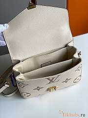 LV Pochette Metis Cream 25x19x7cm - 2