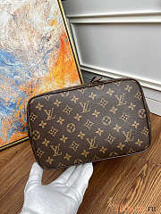 Louis Vuitton LV Neonoe MM Caramel Brown Handbag 26x26x17.5cm - 3