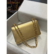 Dolce & Gabbana DG Girls Crossbody Gold Bag 21x4x15cm - 6