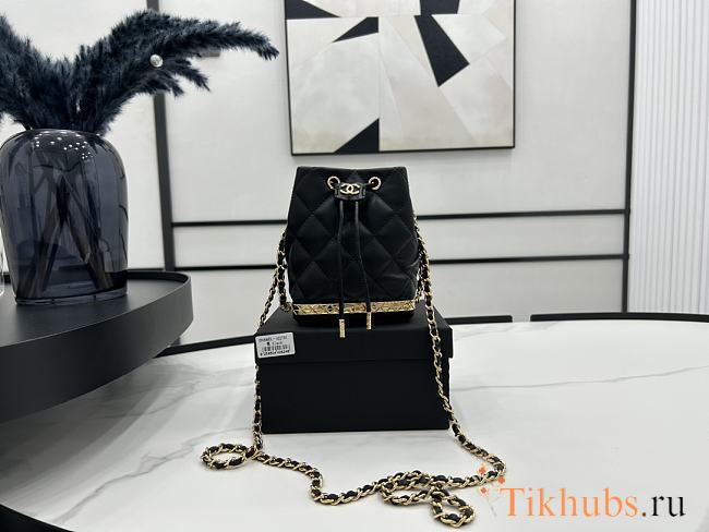 Chanel Mini Bucket Bag Black 15x19x11cm - 1