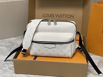 Louis Vuitton LV Outdoor Messenger Taigarama White 26 x 20 x 10.5 cm