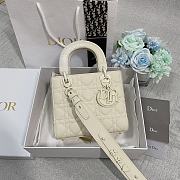 Dior Small Lady Ultramatte Cannage Calfskin White 20cm - 1