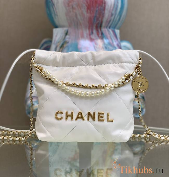 Chanel 22 Mini Handbag Gold White 20x19x6cm - 1