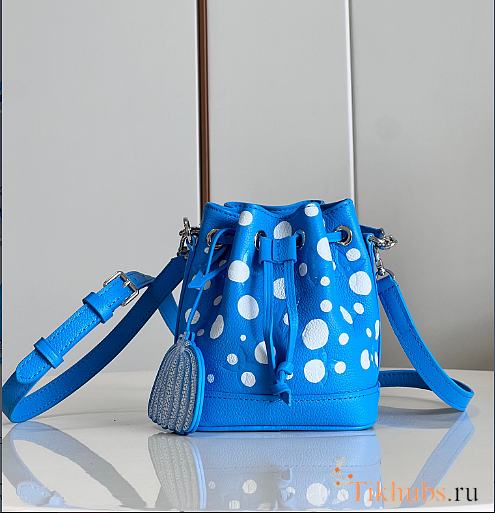 Louis Vuitton LV Nano Noe Blue 16x13x10cm - 1