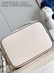 Louis Vuitton LV Neonoe MM Milky White 26 x 26 x 17.5 cm - 3