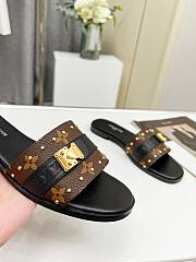 Louis Vuitton LV Lock It Flat Mule Black - 5