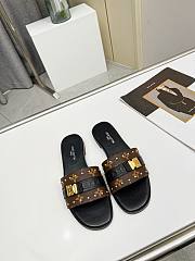 Louis Vuitton LV Lock It Flat Mule Black - 4