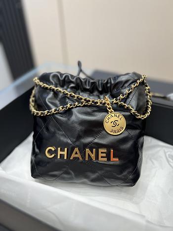 Chanel 22 Mini Handbag Gold Black 20x19x6cm