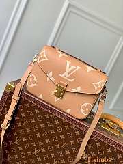 LV Pochette Metis Arizona 25x9x7cm - 1