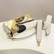 Fendi Baguette FF White Glazed Fabric Bag 27x15x6cm - 2