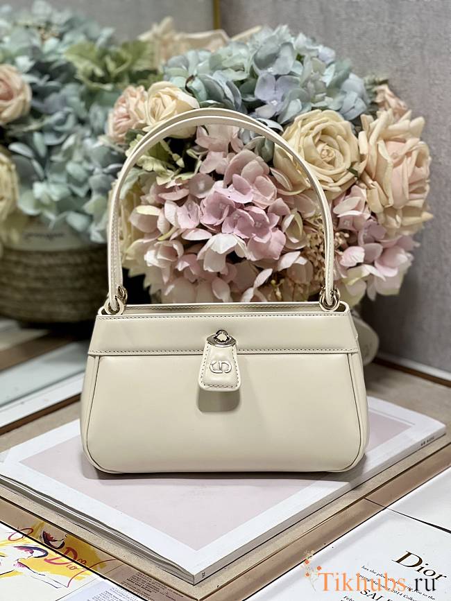 Dior Small Key Bag White Box Calfskin 22 x 12.5 x 12 cm - 1