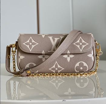 Louis Vuitton LV Ivy Wallet On Chain Gray 23.5 x 12 x 4.3 cm