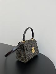 Fendi Brown Vintage Top Handle Shoulder Bag 21x15x10cm  - 6