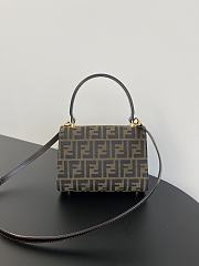 Fendi Brown Vintage Top Handle Shoulder Bag 21x15x10cm  - 2
