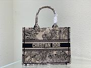 Dior Medium Book Tote Beige Multicolor 36 x 27.5 x 16.5 cm - 2