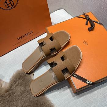 Hermes Brown Slide