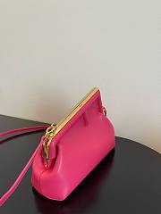 Fendi First Small Fuchsia Leather Bag 26x18x9.5cm - 3