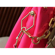 Louis Vuitton LV Coussin Crossbody Bicolor Pink 26cm - 3