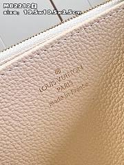 Louis Vuitton LV Zippy Wallet Cream 19.5 x 10.5 x 2.5 cm - 6