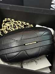 Chanel Clutch With Chain Lambskin Black 8.5x12x6cm - 4