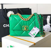 Chanel 19 Small Green Lambskin Bag 26cm - 1