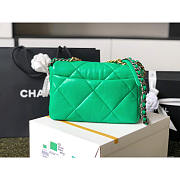 Chanel 19 Small Green Lambskin Bag 26cm - 6