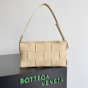 Bottega Veneta Brick Cassette Beige 28x14x10cm - 1