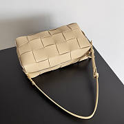 Bottega Veneta Brick Cassette Beige 28x14x10cm - 3