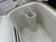 Chanel Vanity Top Handle White Lambskin Gold 9.5x17x8cm - 5