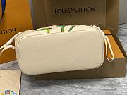 Louis Vuitton LV x YK Neverfull MM White 31 x 28 x 14 cm - 4