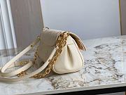 Louis Vuitton LV Favorite Crème Beige 24 x 14 x 9 cm - 6